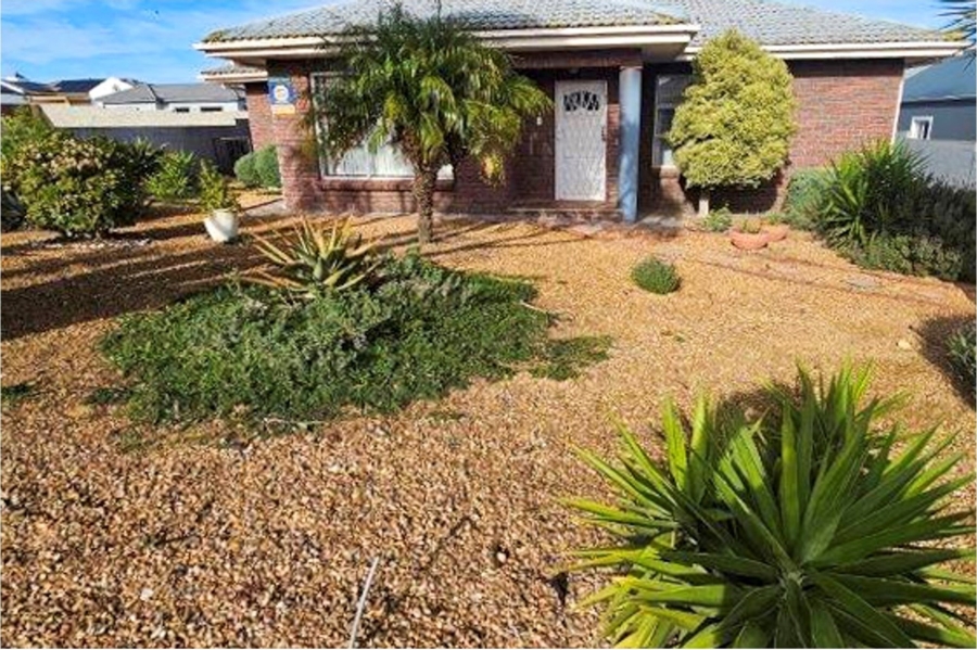 4 Bedroom Property for Sale in Myburgh Park Western Cape